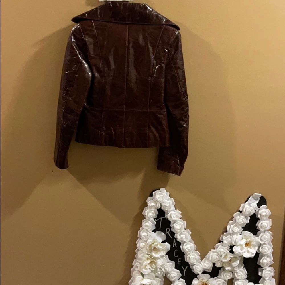 Leather jacket - Picture 2 of 3